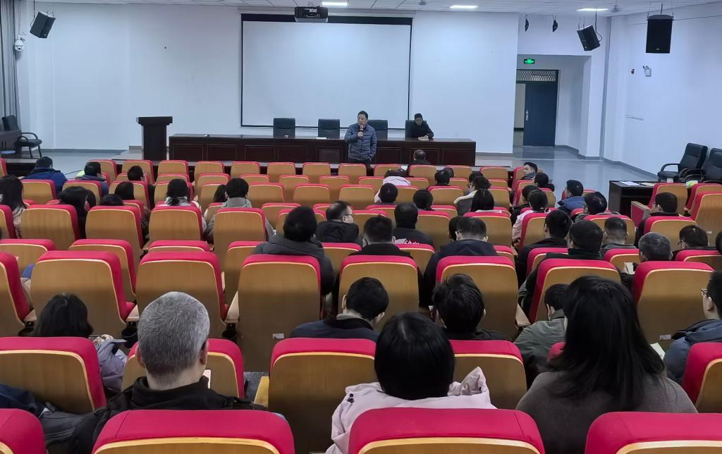足球投注网站